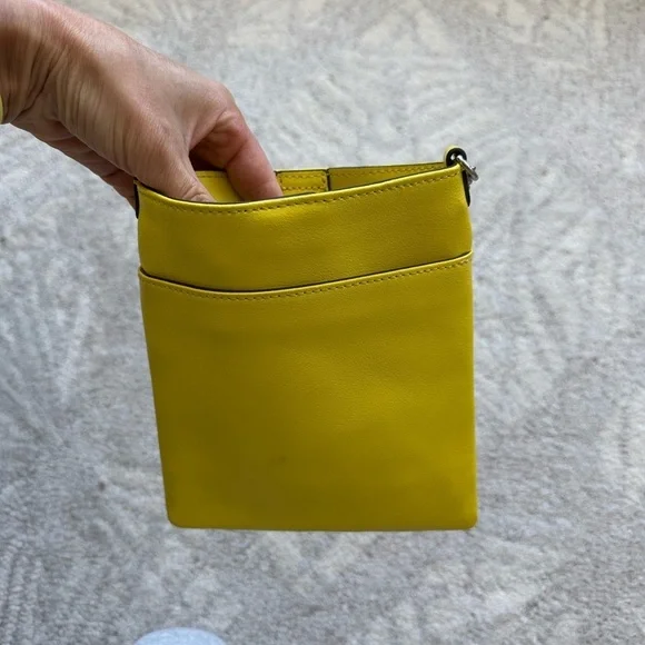 Banana Republic Vibrant Yellow Crossbody Bag - Picture 3 of 4